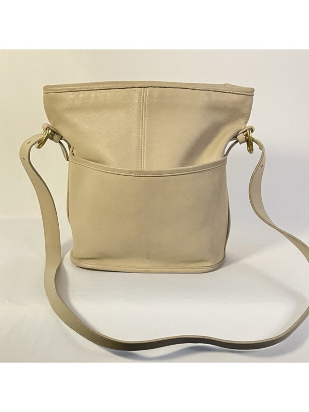Vintage Coach Bleecker Bucket Bag 4153 Cream Leather 1996 Crossbody Purse Tote